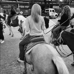 Meet your Posher, Victoria